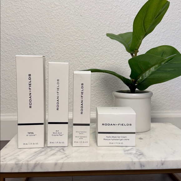 NWOT Rodan + Fields Skincare Bundle - Picture 2 of 8